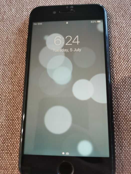 I phone 7 32 GB черен за части