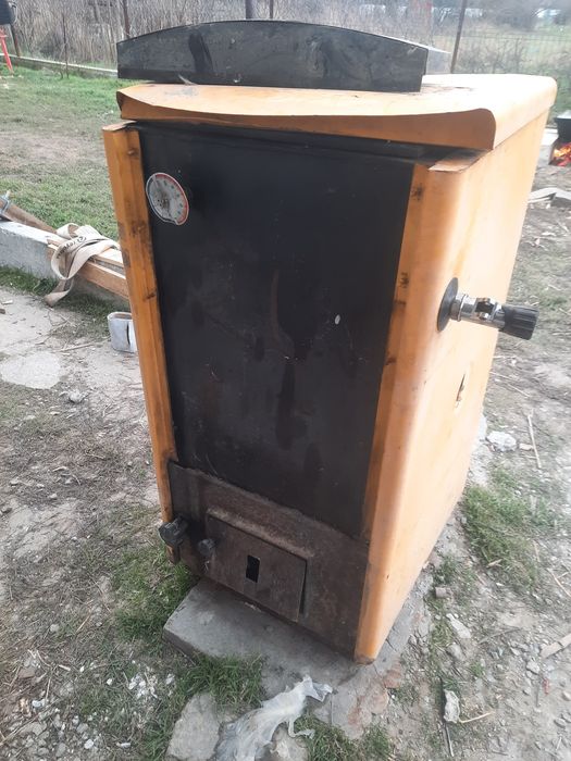 De vânzare centrala