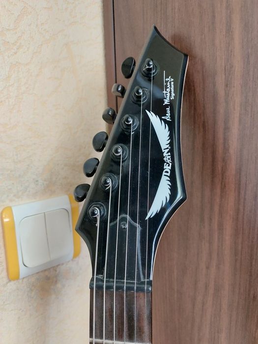 Электрогитара DEAN V Dave Mustaine – 6 струн