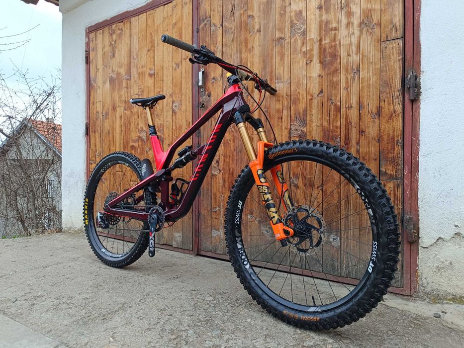 Canyon Spectral CF 9.0