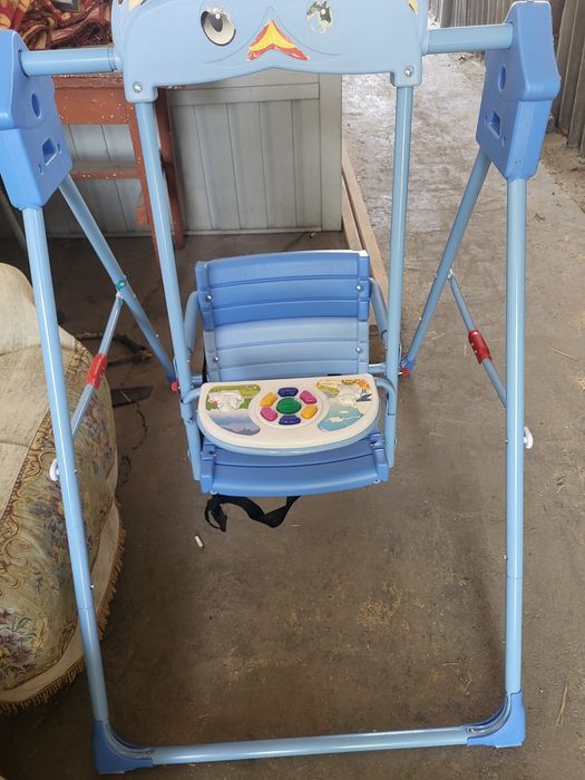 Коляска с качелей