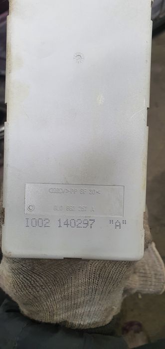 Суппорта,пружины,компрессор,Эл.моторчик люка Ауди с4