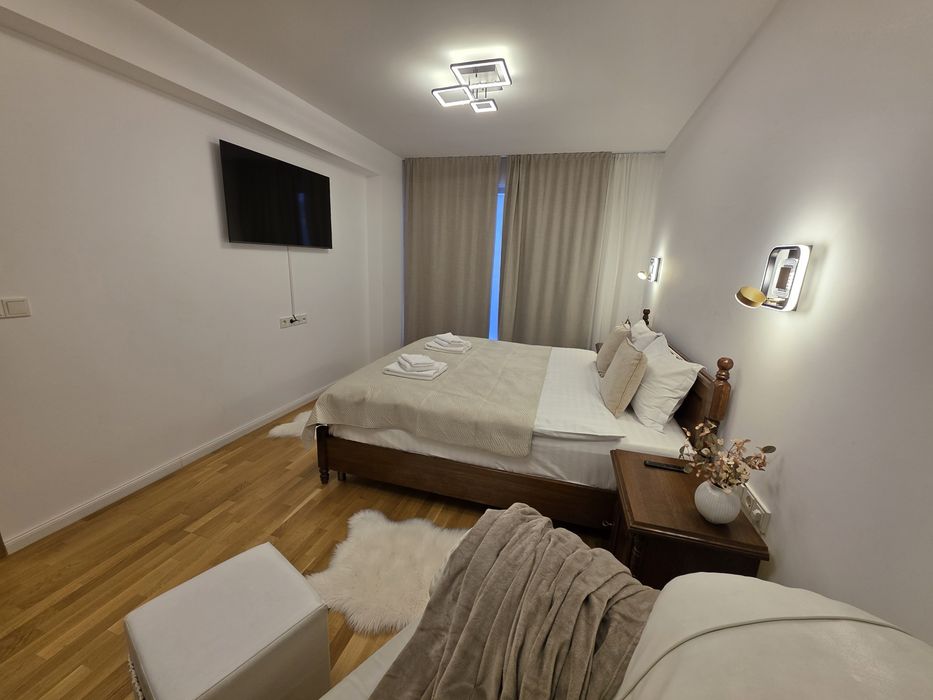 Închiriez apartament cu 2 camere central  in Brașov