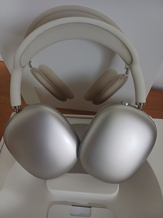 Airpods Max Starlight