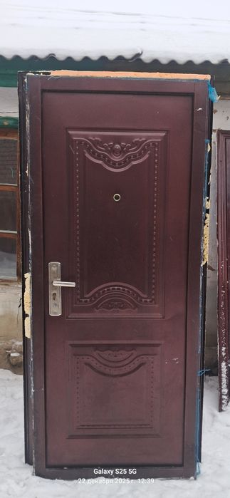 Продам металлические двери