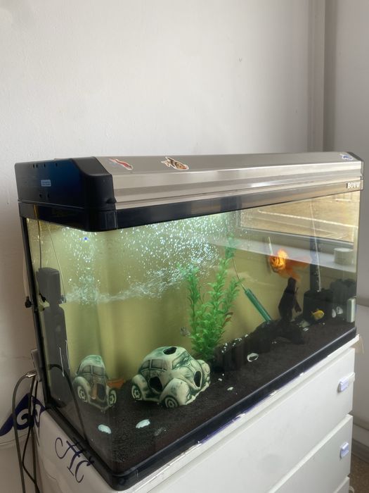 Продается аквариум на 100литров