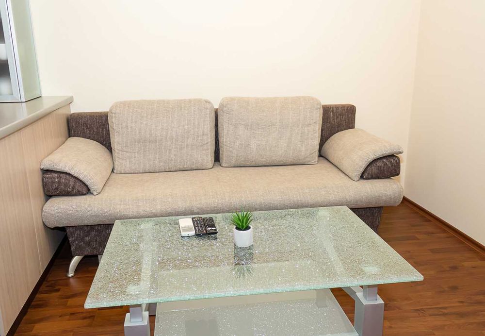 Дава се под наем Двустаен апартамент в Варна, Окръжна болница - 50 кв.м за 600 € - Снимка #2