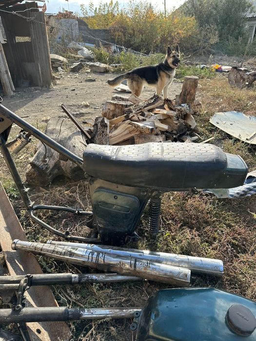 Продам запчасти на мотоцикл.