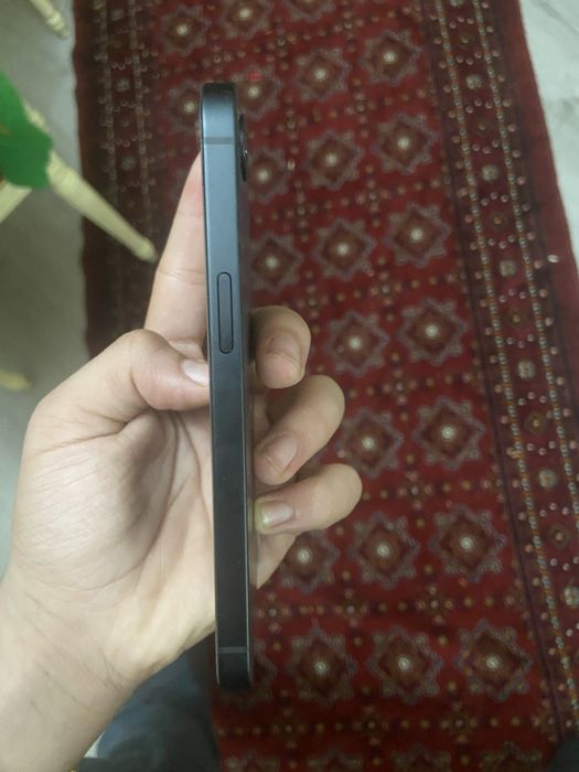 Vand telefon 16e nu primeste cartela !!