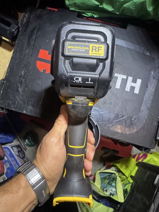 Pistol cuie dewalt dcn45rn
