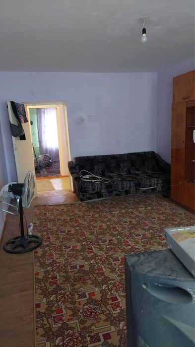 Продам  трехкомнатную квартиру