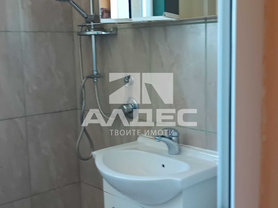 Продава се панорамен двустаен ап. в Лозенец!