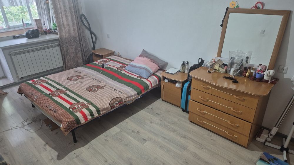 Продам 4х комнатную квартиру