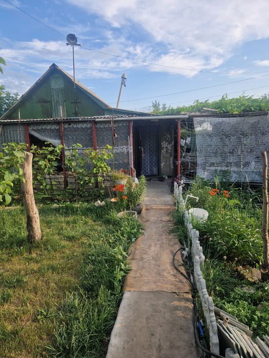 Продам дачный уголок 10 соток