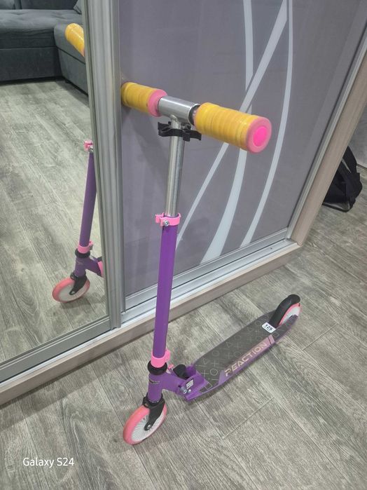 Продам самокат детский.