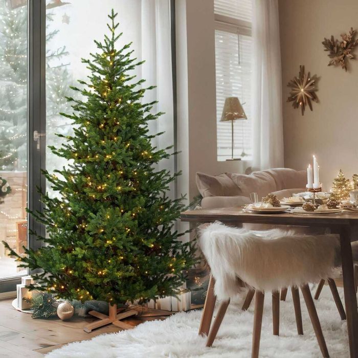 Brad artificial de Craciun Green Spruce cu LED 180 cm (suport lemn)