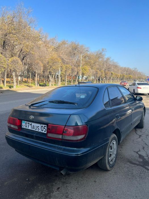 Сатылады Тойота Карина е 1.6