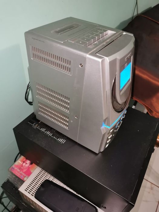 TEAC radio cd și caseta in stare de funcționare