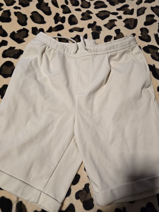 Pantaloni scurti bermude bej / crem, talie elastică cu şnur, mărimea M