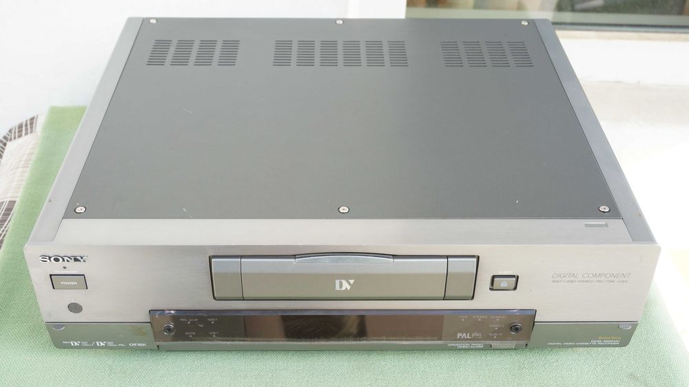 Video recorder digital MiniDv SONY DHR-1000 DEFECT