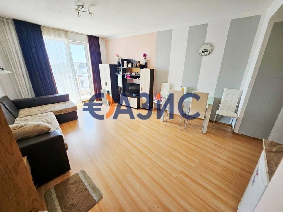 Продава се Двустаен апартамент в к.к. Слънчев бряг - 60 кв.м за 1030 €/кв.м - Снимка #3