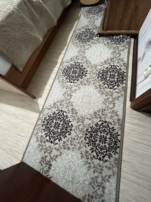 Стол,стулья,шторы и т д