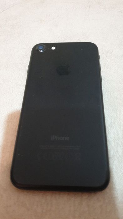 Айфон 7 в хорошем состоянии