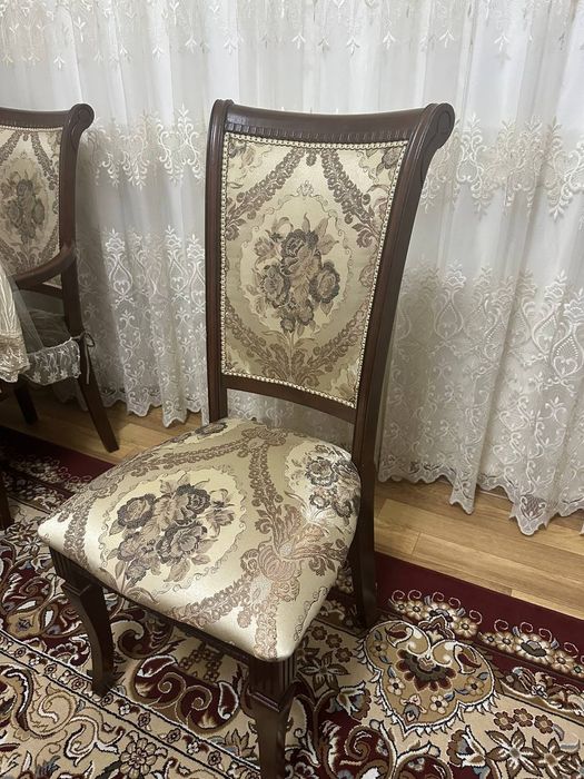 12 kishilik stol-stulla sotiladi sifati yaxshi