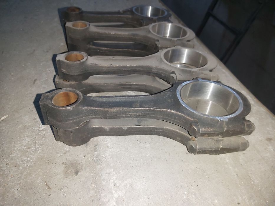 Продам шатуны газ 53