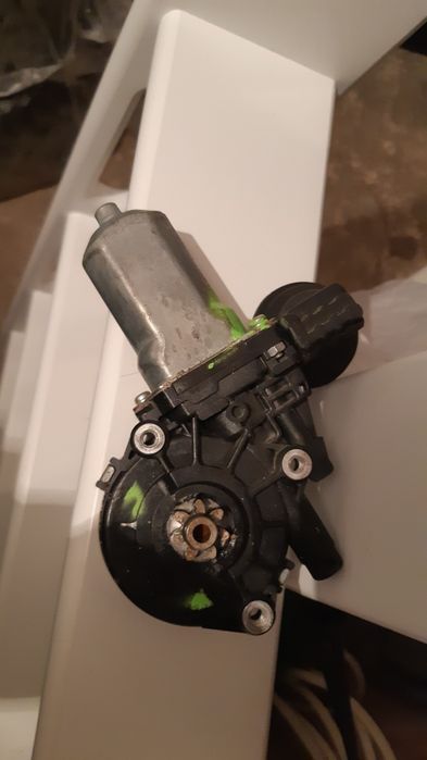 Продам запчасти на камри 40