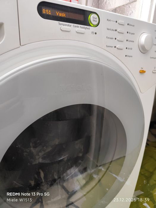 Коледно предложение Пералня Miele