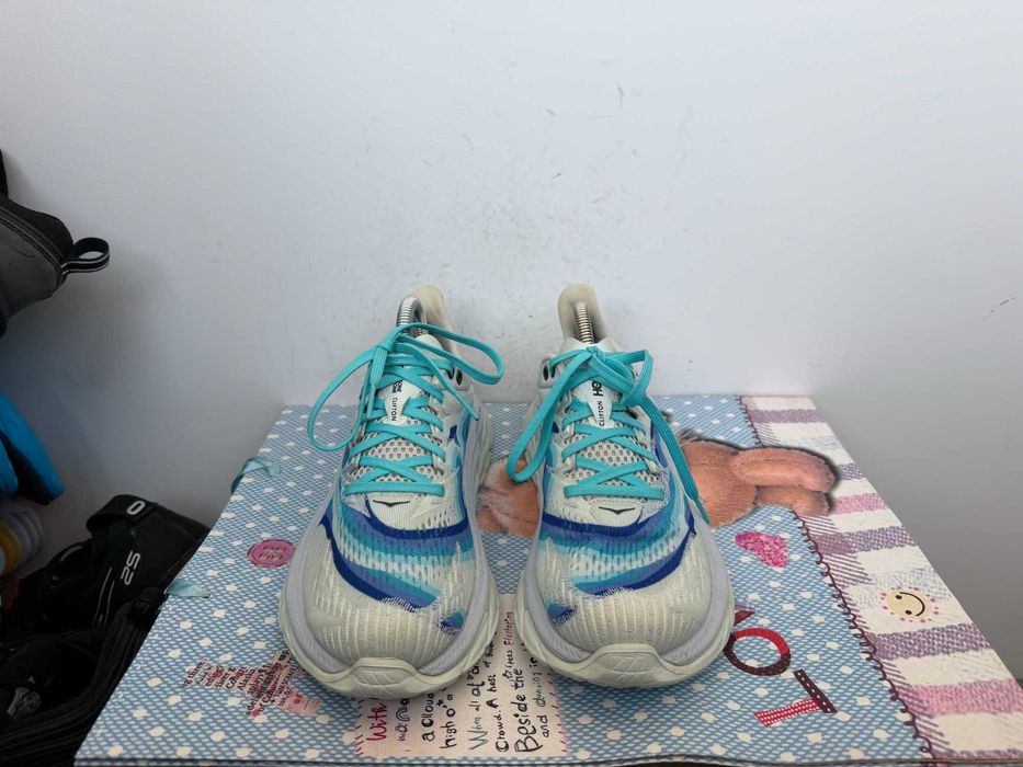 HOKA ONE ONE Clifton Edge Geometric''оригинални маратонки 38 номер