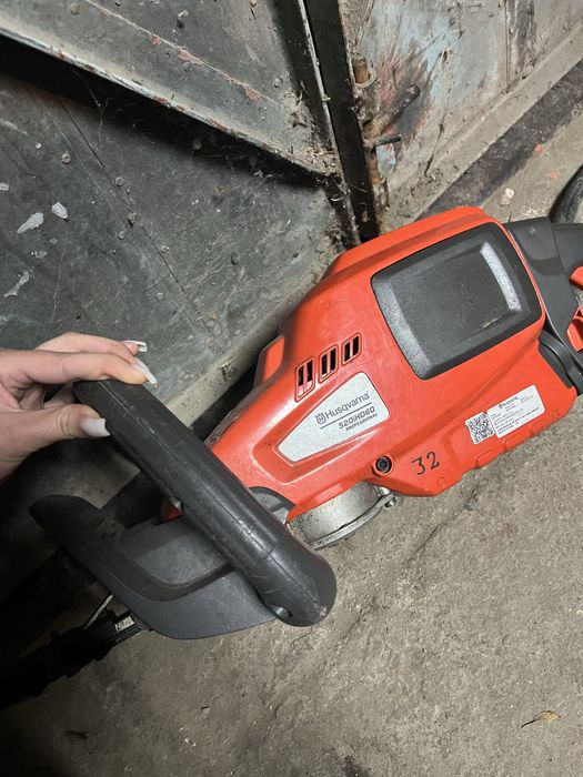 Храсторез на husqvarna