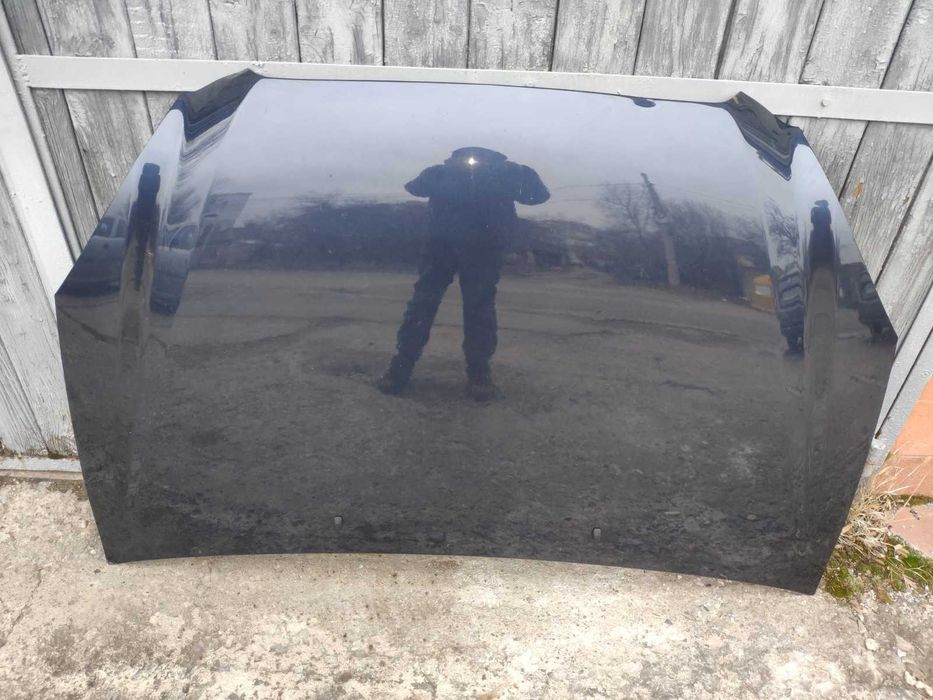 Преден капак Kia Carens III 2008 година - тъмно син - Кия Каренс