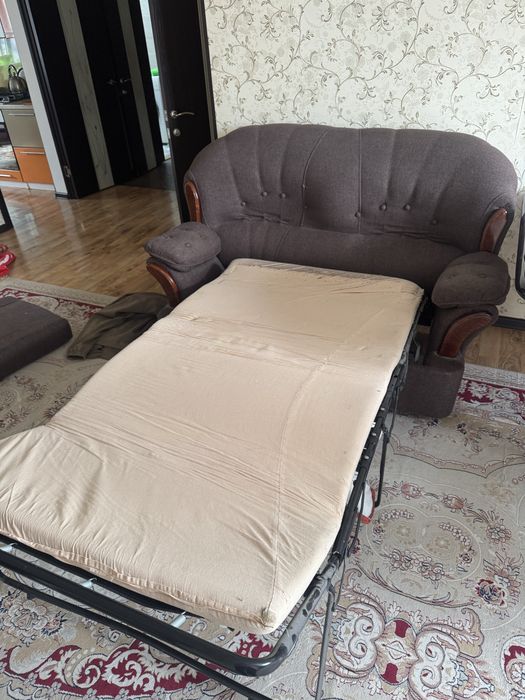 Продам диван в хорошем состоянии