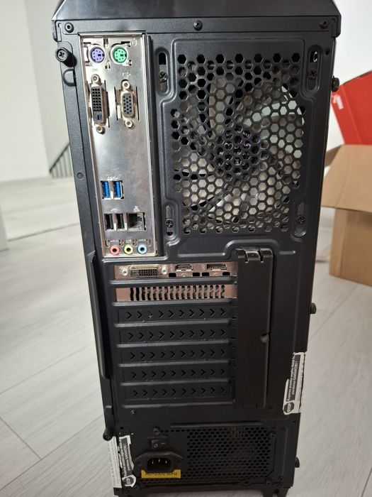 PC low end de vânzare