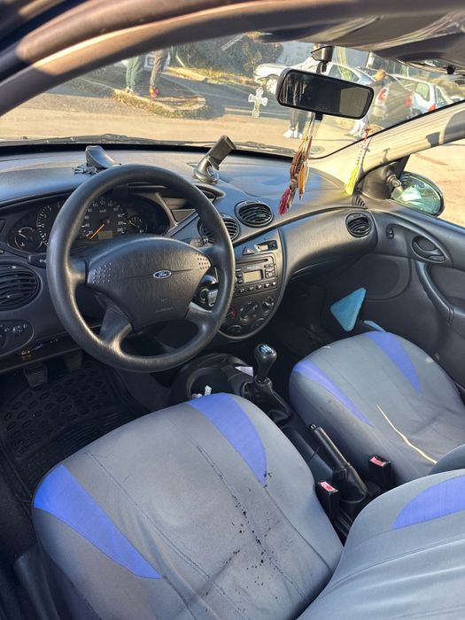 FORD Focus 2001 — imagine 5