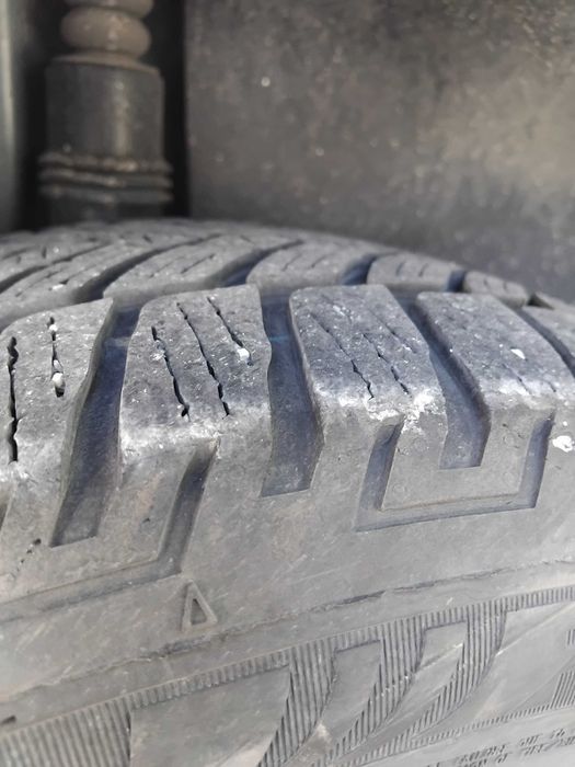 2 много запазени зимни гуми Fulda