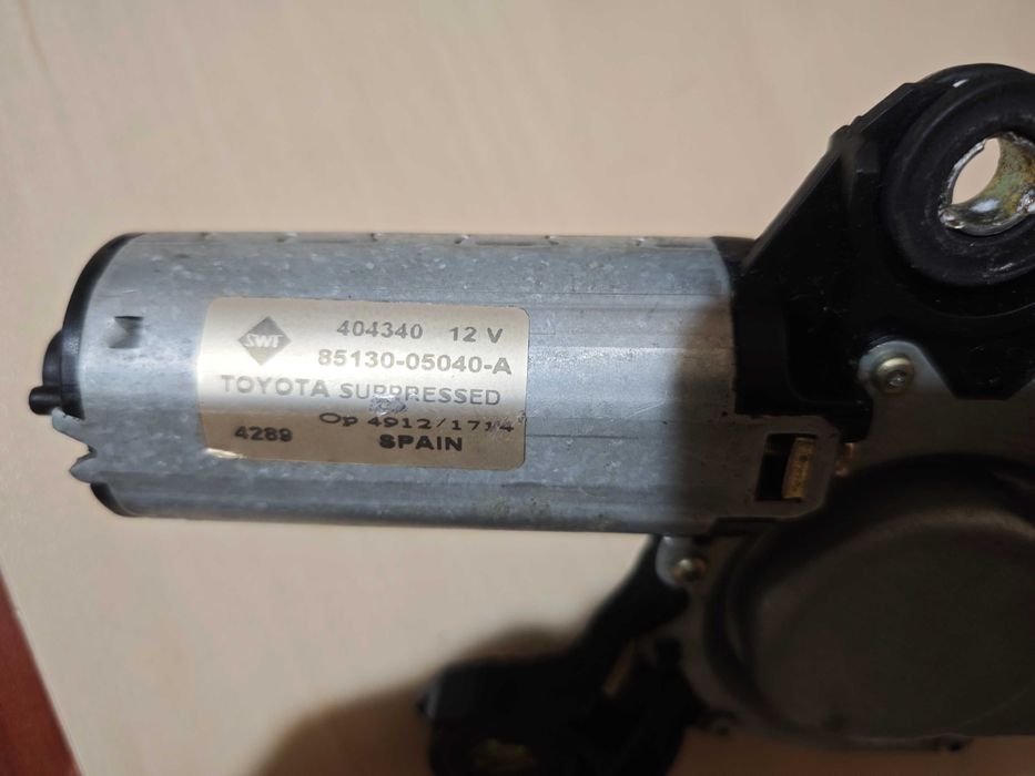 Мотор задна чистачка Тойота Авенсис Т22