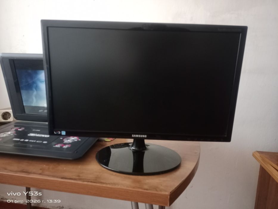 Продам монитор самсунг