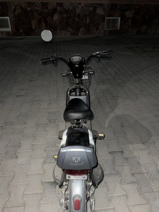 Продаи электроскутер