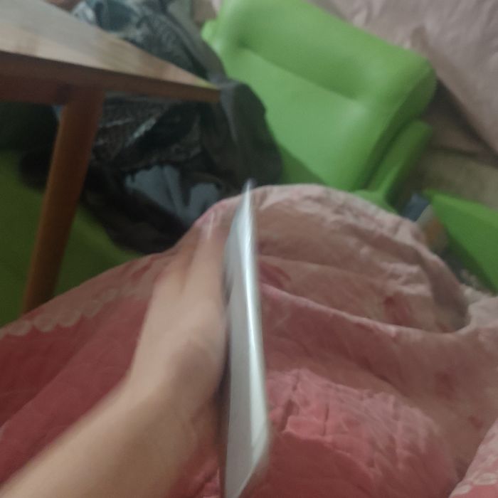 iPhone 7 plus seriy Sveta