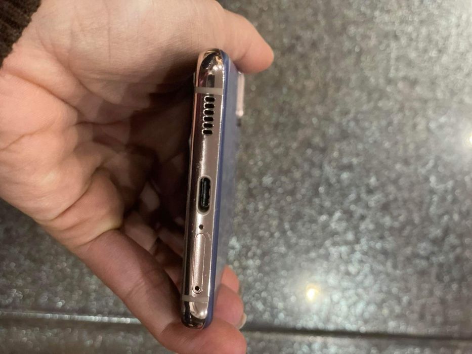 Samsung galaxy s21 purple