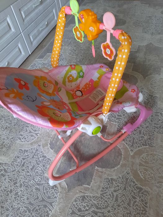 Продам шезлонг для ребенка