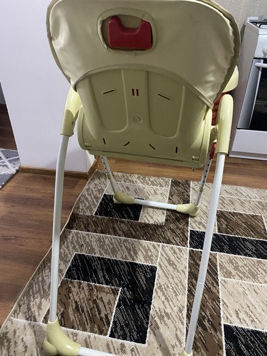 Продам детский столик