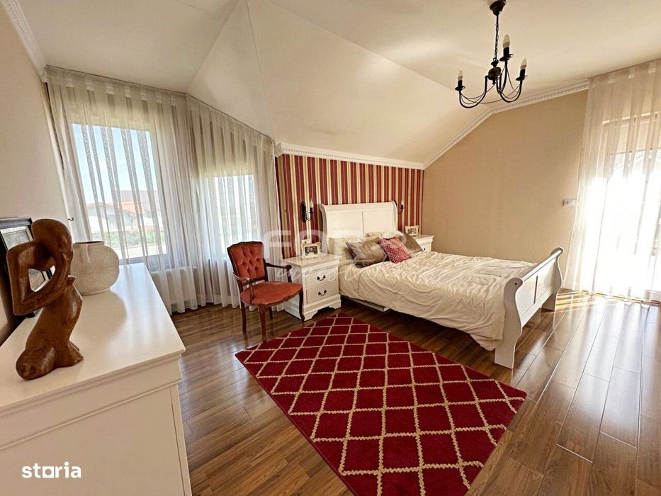 Vilă elegantă cu 6 camere de vânzare în zona Nufarul Oradea