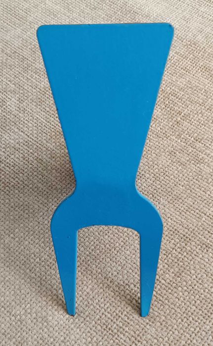 Мотичка чапа с 2 зъба за плевене. Нова.