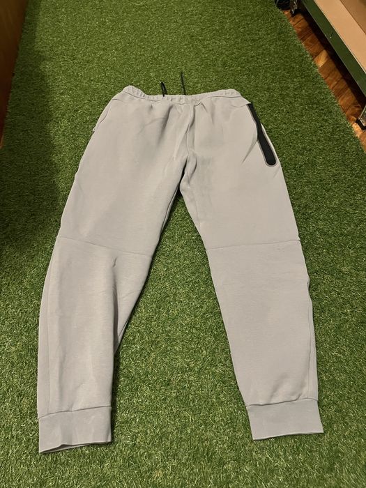 pantaloni lungi nike tech
