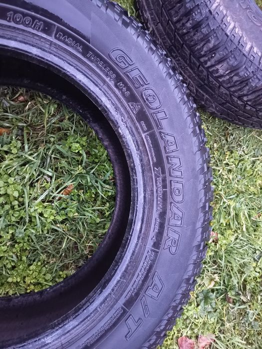 215 70 16 Yokohama Geolandar