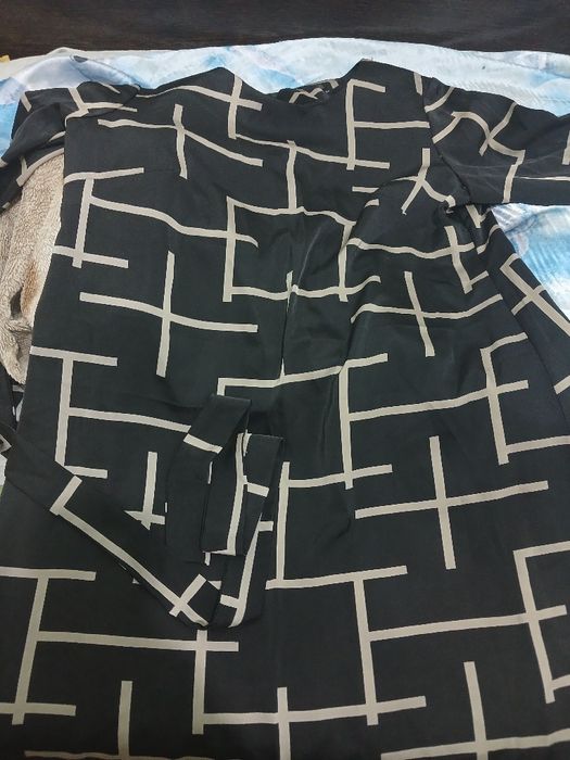 Продам платье  женское чёрное